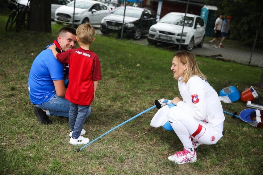 Wisła Kraków. Kibice korzystali z atrakcji przed meczem z Napoli [ZDJĘCIA]