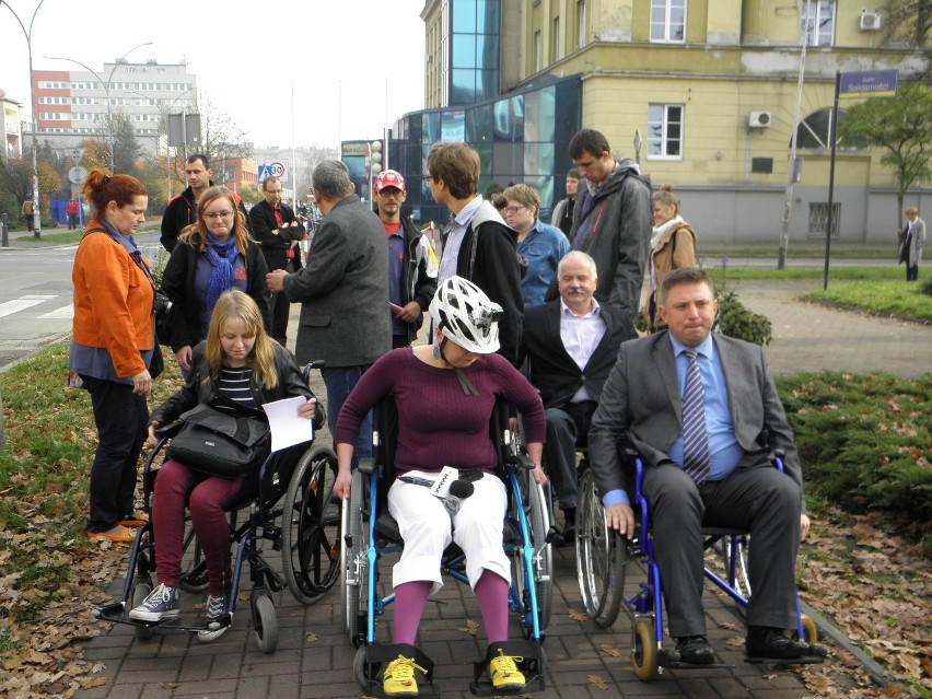 Na wózku. Zobacz świat z wózka inwalidzkiego [ZDJĘCIA]