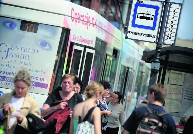 W ciągu roku wrocławskie autobusy i tramwaje przejeżdżają łącznie 44 mln kilometrów