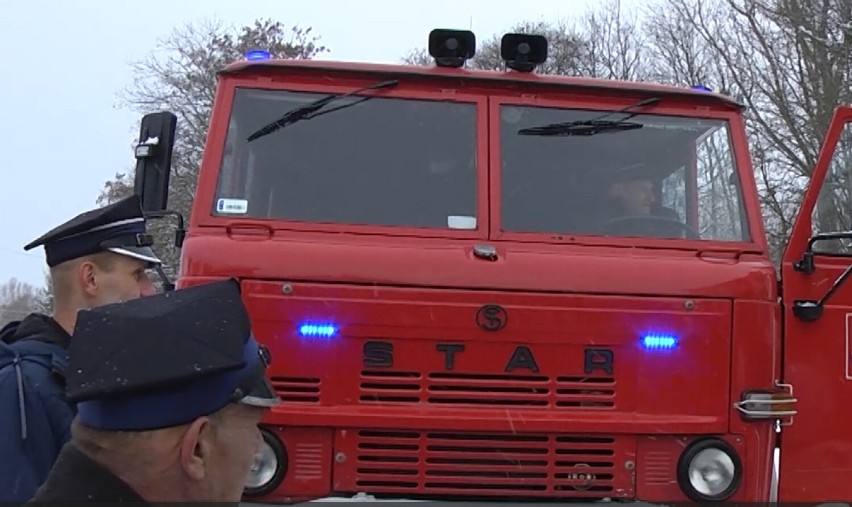 Ochotnicza Straż Pożarna w Siemierzu dostała samochód
