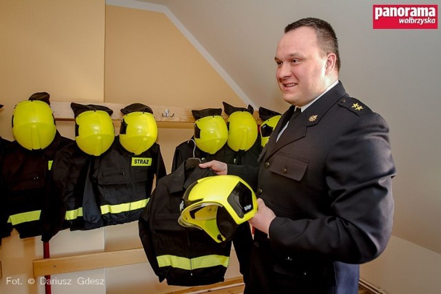 Na terenie Jednostki Ratowniczo-Gaśniczej nr 1 Państwowej Straży Pożarnej w Wałbrzychu oficjalnie otwarto salę edukacyjną dla dzieci i młodzieży „Ognik”.