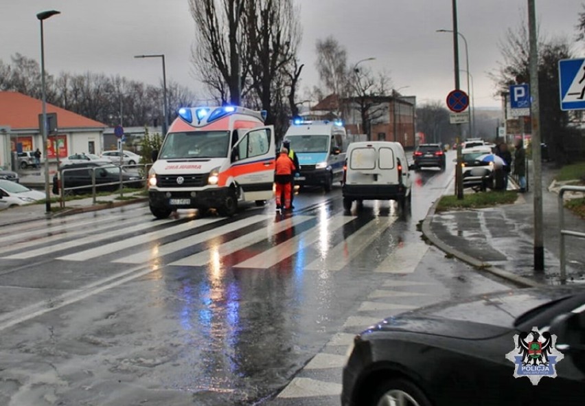 Potrącenie na przejściu dla pieszych przy ul. Długiej w...