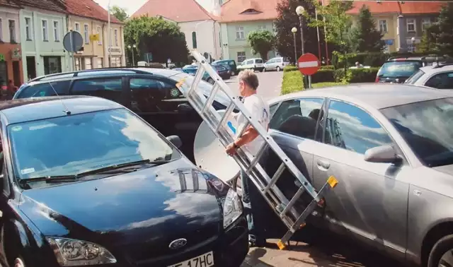 Niby banalny problem, a jednak od przeszło 10 lat urzędnicy nie potrafią pomóc przedsiębiorcy. Także ci, którzy obiecywali, że będą „dla ludzi"