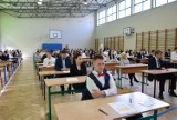 Matura 2022 z języka polskiego w Sandomierzu. Tak przebiegał egzamin w II Liceum Ogólnokształcącym. Zobaczcie zdjęcia