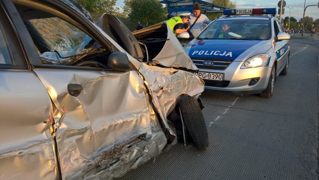 Wypadek na skrzyżowaniu al. Jana Pawła II i ul. Stella-Sawickiego.