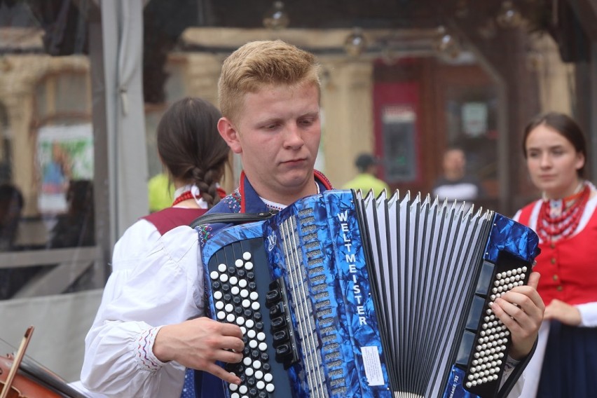 Festiwal Świat pod Kyczerą w Legnicy [ZDJĘCIA]