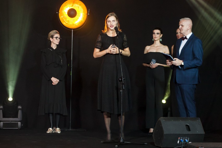 Plebiscyt "Mistrzowie Urody 2019" zakończony. Najlepsi w branży beauty w województwie mazowieckim nagrodzeni podczas gali [ZDJĘCIA, WIDEO]