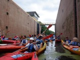 Bydgoszcz. Turyści mają pod górkę z przeprawami na Brdzie i Kanale Bydgoskim  – jak nie awaria to brak wody