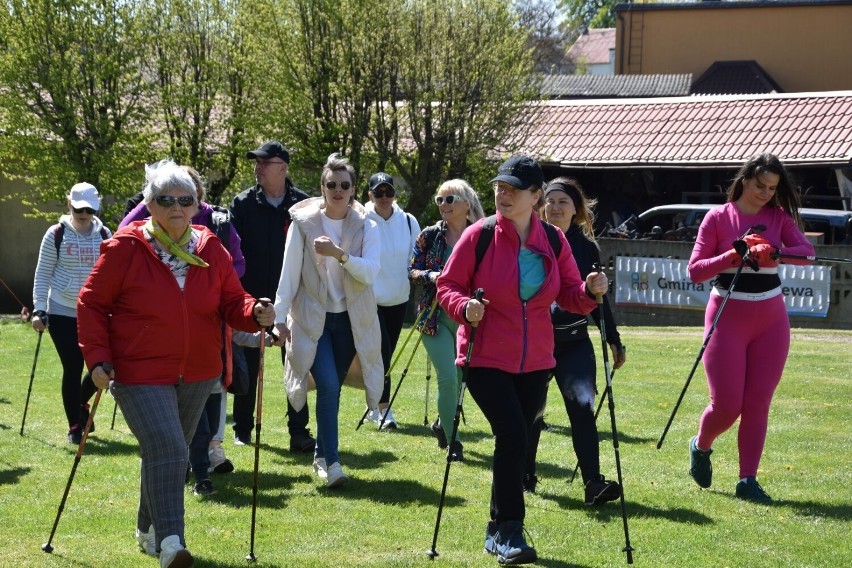 Wiosenny Marsz Nordic Walking organizowany w gminie Stara...