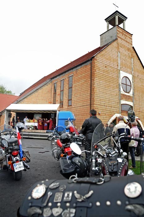 Otwarcie sezonu motocyklowego 2012 - Śrem. Parada motocykli