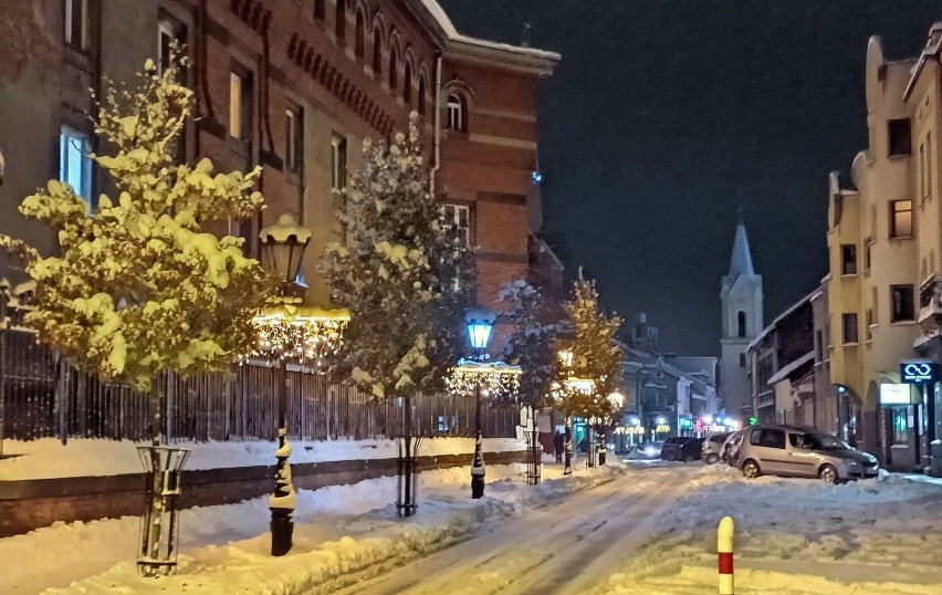 Zima w Oświęcimiu ma swoje uroki, szczególnie w świątecznej...
