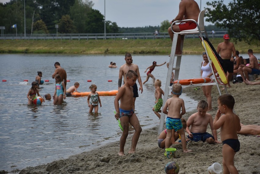 Sypią się mandaty za  parkowanie przy Pniowcu