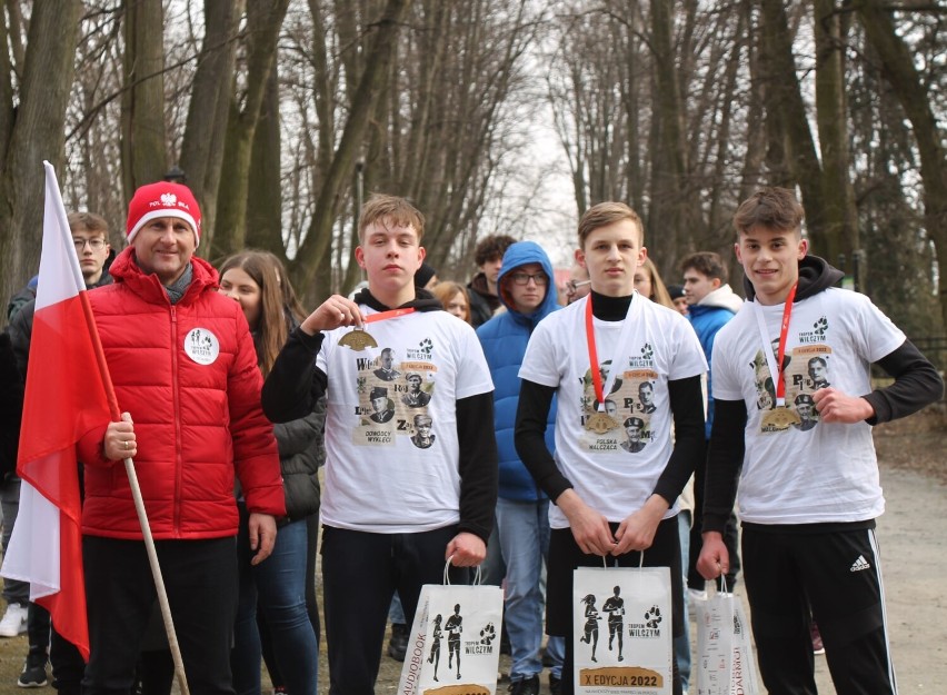 Narodowy Dzień Pamięci Żołnierzy Wyklętych w Jarosławiu. Pobiegli "Wilczym Tropem" [ZDJĘCIA]