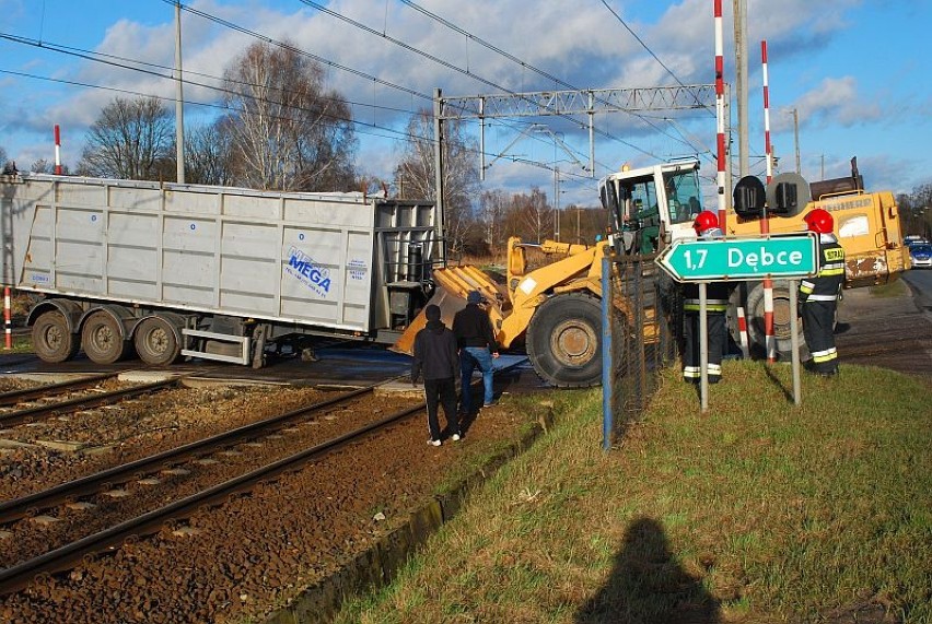 KP PSP Gryfino-zablokowany przejazd kolejowy w Daleszewie.