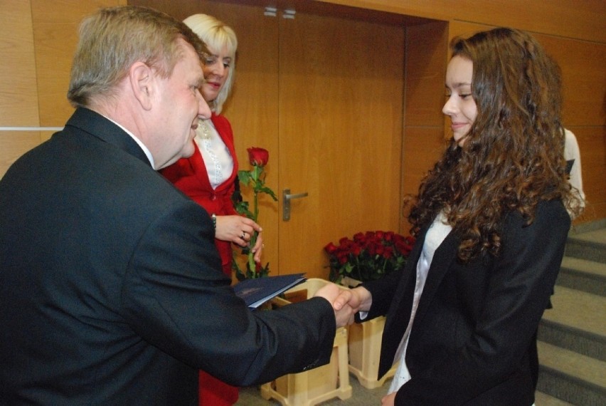 Oto najzdolniejsi dąbrowscy uczniowie i studenci