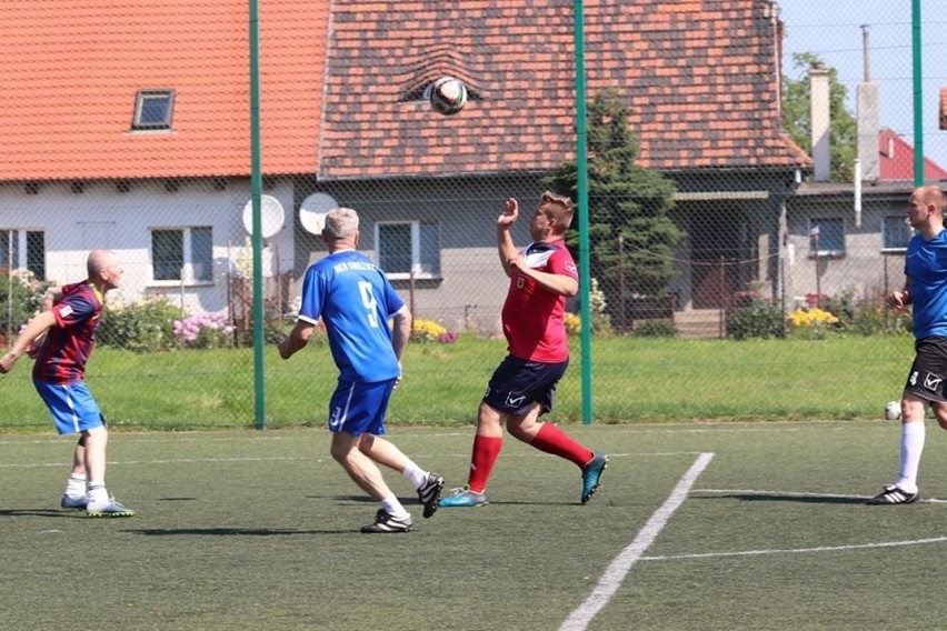 Inowrocław. Odbył się Wakacyjny Turniej Piłki Nożnej o puchar starosty. Zwycięzcami zostali Oldboye z Szarleja [zdjęcia]