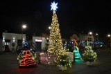 Świąteczne iluminacje w Lipnie. Można jeszcze nacieszyć oko, ale to już ostatnie chwile! Zdjęcia