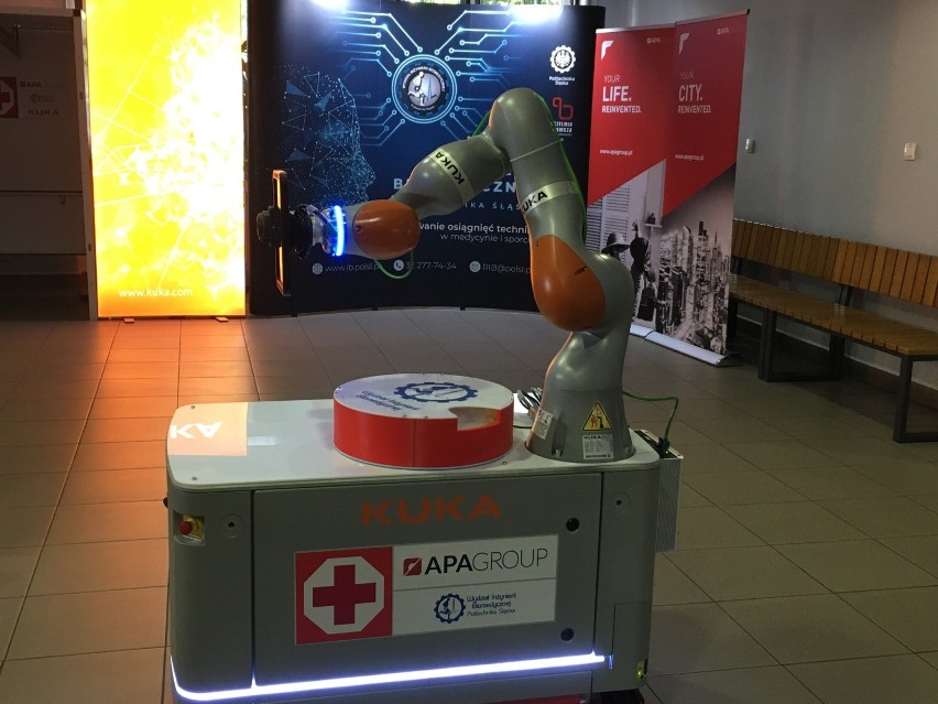 Specjalny robot odciąży personel medyczny w kontakcie z...