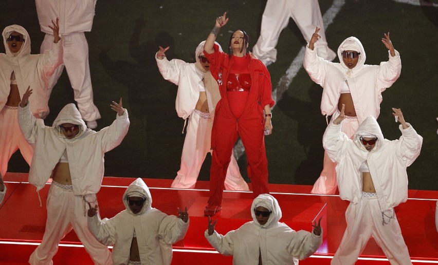 Rihanna i inni artyści podczas Super Bowl 2023