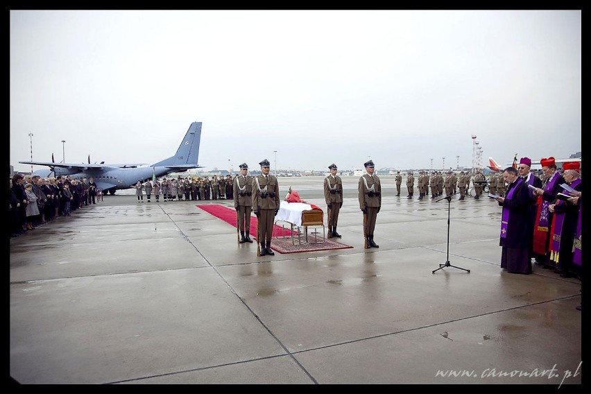 Ceremonia na Lotnisku Wojskowym Fot. Dariusz Bartosiak