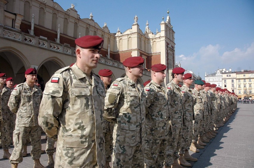 Żołnierze pożegnali się z Krakowem [ZDJĘCIA]