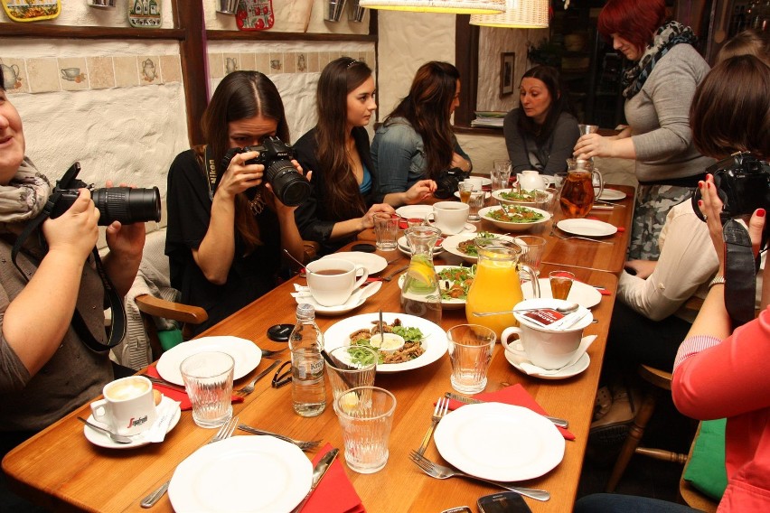 Spotkanie trójmiejskich blogerek kulinarnych. Smakowały, oceniały i wymyślały przepisy [ZDJĘCIA]