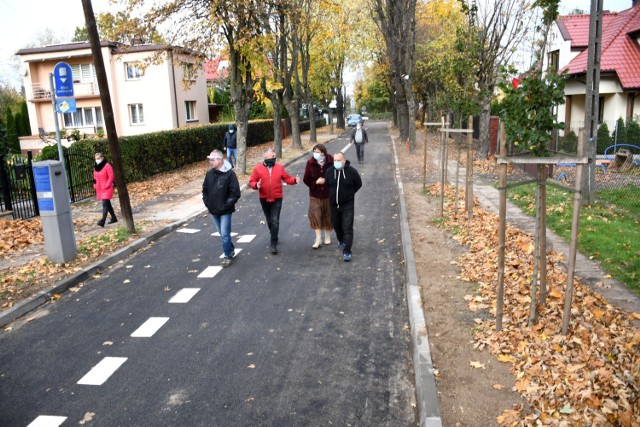 Ulica Staszica w Piotrkowie otwarta dla ruchu - jest wodociąg i nowy asfalt