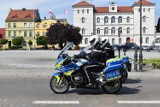 Na policyjnych motocyklach patrolują drogi naszego powiatu. Funkcjonariusze śremskiej drogówki dbają o bezpieczeństwo kierowców