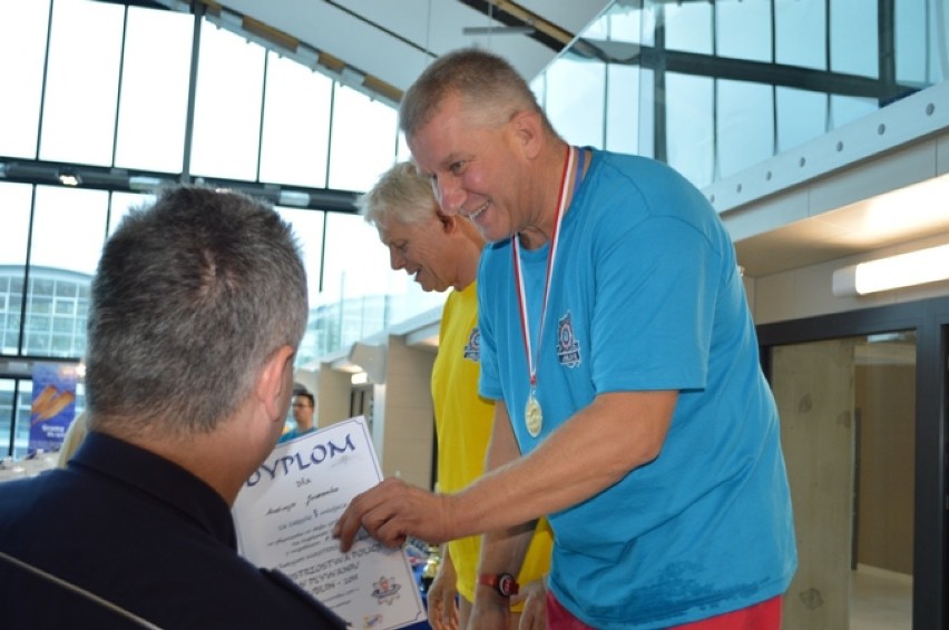 Andrzej Juszczak, kłodzki policjant, dwukrotnym mistrzem pływania