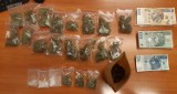Mieszkaniec Radomska aresztowany za posiadanie narkotyków. Policjanci znaleźli 120 g substancji odurzających