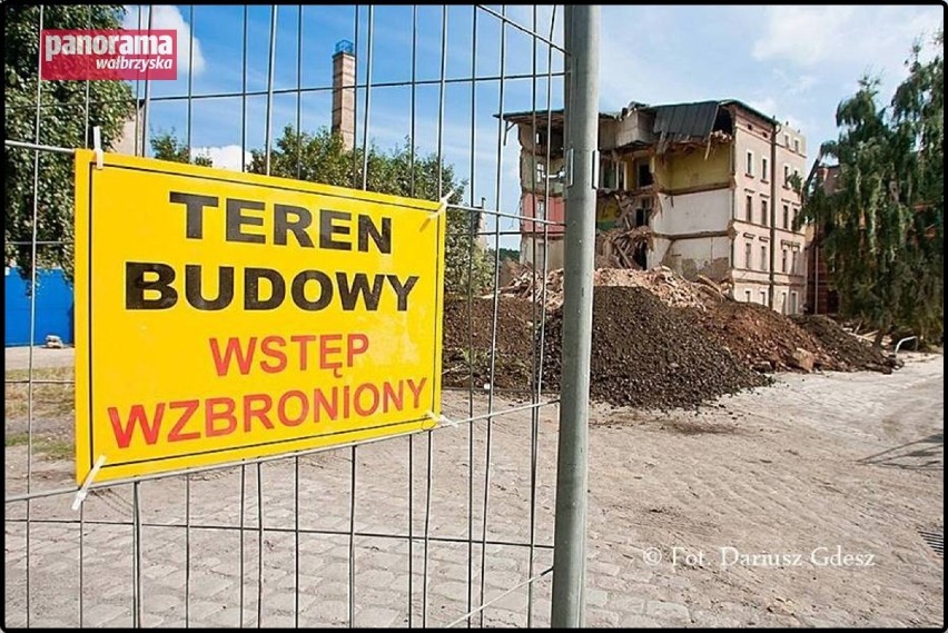 Sierpień 2013 r. Rozbiórka budynków na ul. Rycerskiej w...