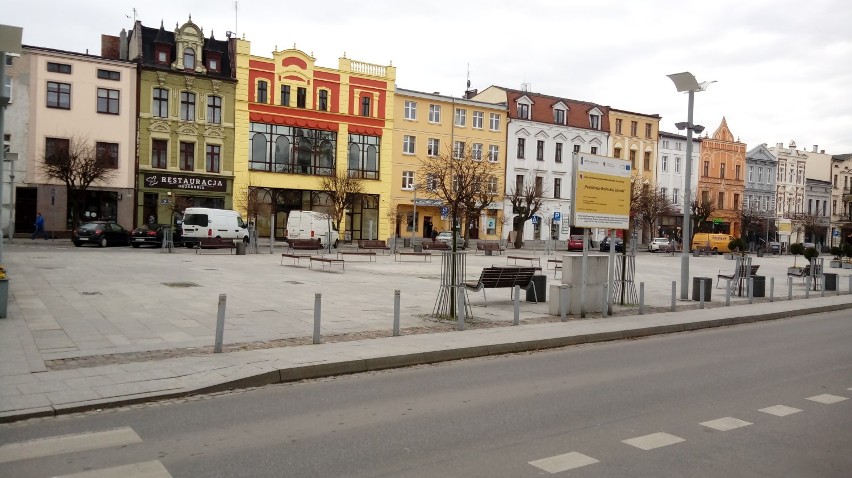 Mija pierwszy dzień z nowymi obostrzeniami nałożonymi przez...