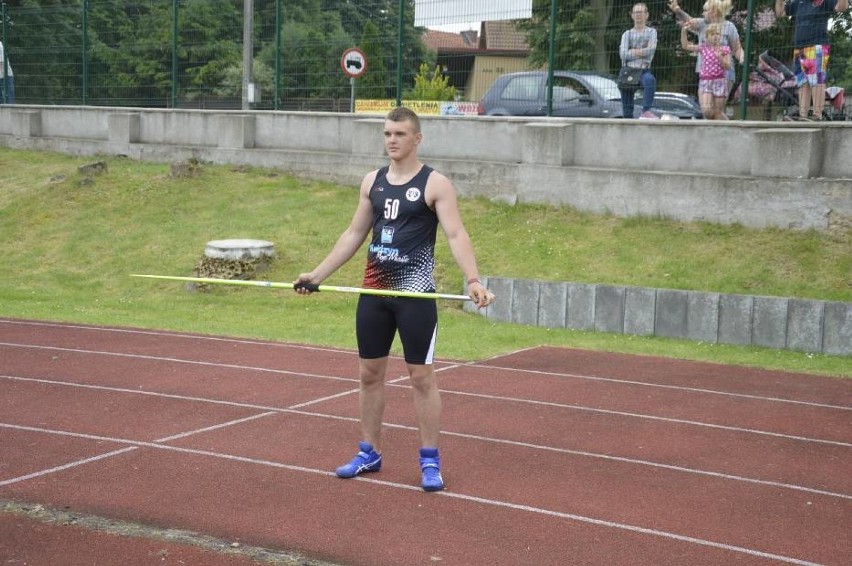 Zawodnicy Rodła Kwidzyn z sukcesami na pierwszym od wybuchu pandemii mitingu lekkoatletycznym [ZDJĘCIA]