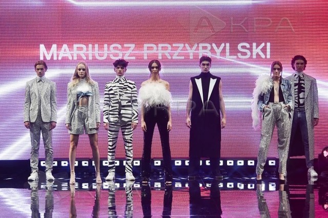 To właśnie z Torunia pochodzi dwoje finalistów tegorocznego The Look of the Year, najstarszego i najbardziej prestiżowego konkursu modelingowego na świecie. Uroczysta gala odbyła się w piątek, 17 września, w Akademii Sztuk Pięknych w Łodzi. Wśród 20 najlepszych uczestników znalazła się Hania Ginter oraz Paweł Szpejna z Torunia.