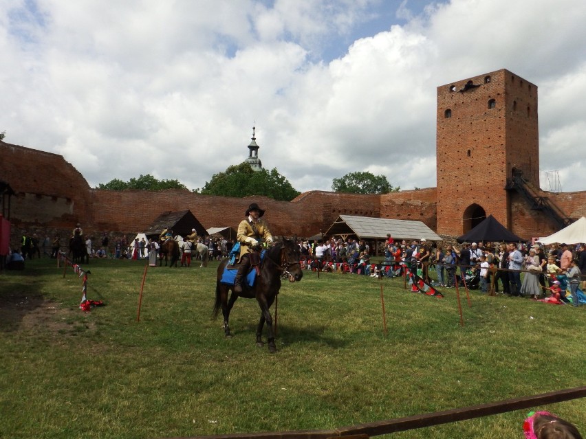 Czersk, Zamek. Historia, mapa, dojazd, atrakcje....