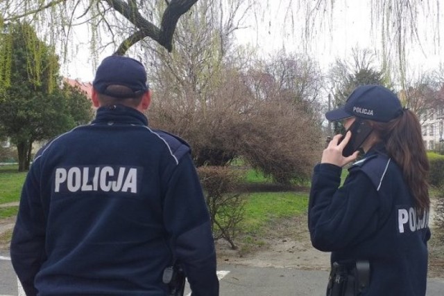 Powiat kościanski. Policja kntroluje przebywających na kwarantannie