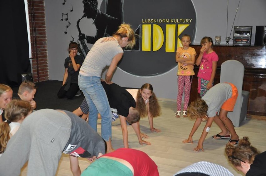 Cykl letnich warsztatów aktorskich dla dzieci w Lubsku