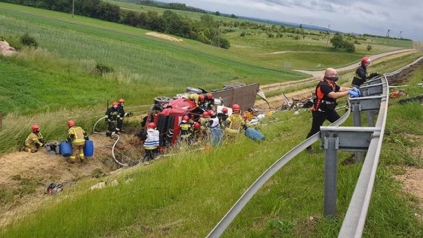 Wypadek na A4 na płatnym odcinku w kierunku Katowic