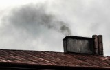 Mieszkaniec Rzeszowa: pali śmieci codziennie, nawet przy 15 stopniach ciepła