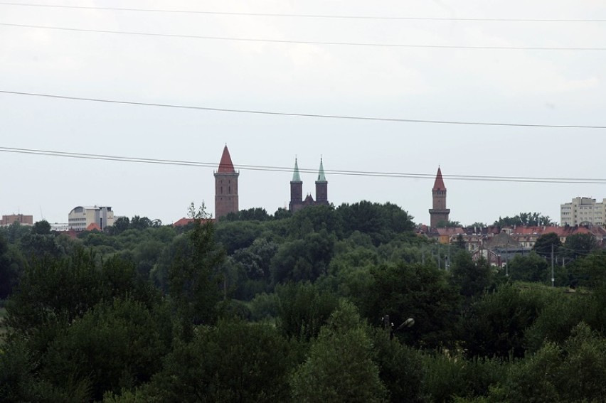 Tak wygląda Legnica widziana od strony drogi ekspresowej S3 [ZDJĘCIA]