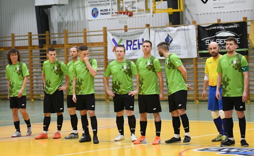 Drugoligowi futsalowcy Mundialu Żary zagrali pierwszy mecz przed własną publicznością. Niestety po ambitnej walce przegrali ze Śląskiem