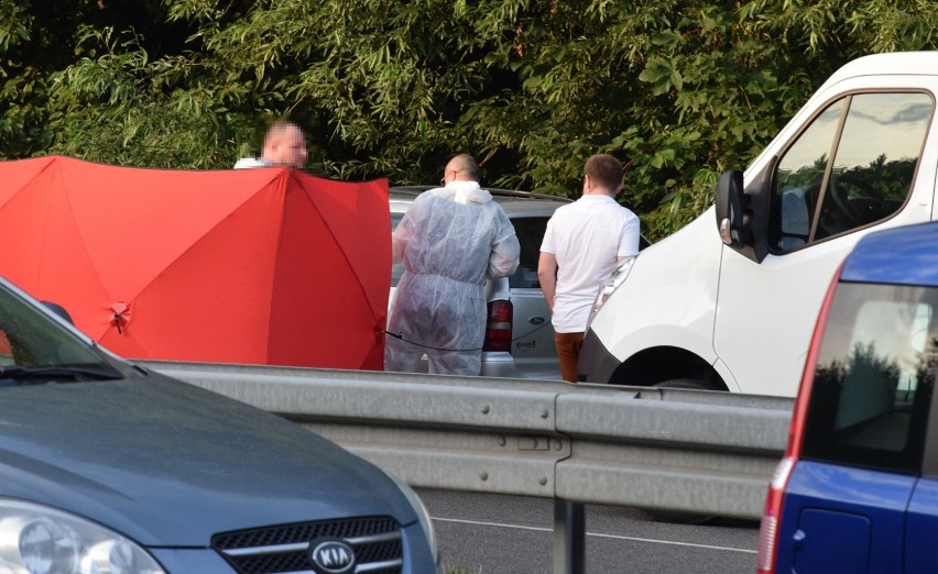 Bielsko-Biała. Policjant postrzelił śmiertelnie uciekającego kierowcę. Co dalej ze śledztwem?