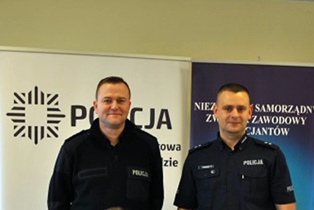 Z lewej Michał Jaskulski, z prawej Łukasz Famulski