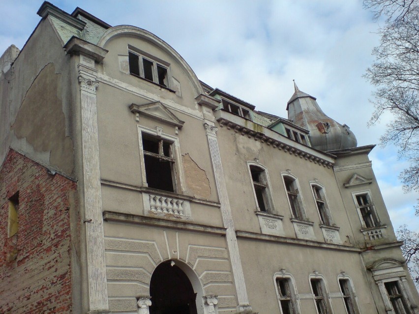 Pałac w roku 2009