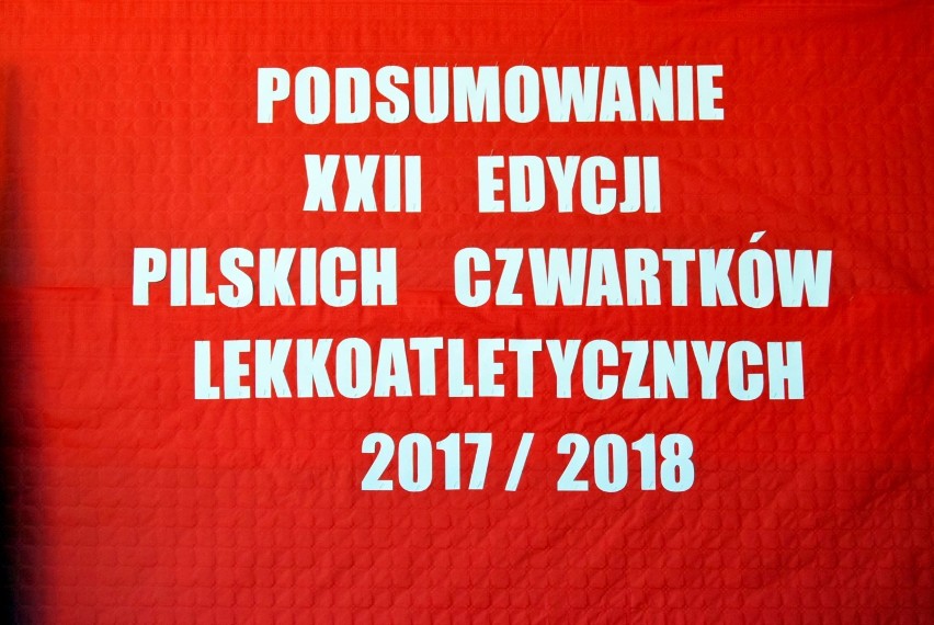 W Szkole Podstawowej nr 1 w Pile podsumowano XXII edycję Pilskich Czwartków Lekkoatletycznych. Zobaczcie zdjęcia