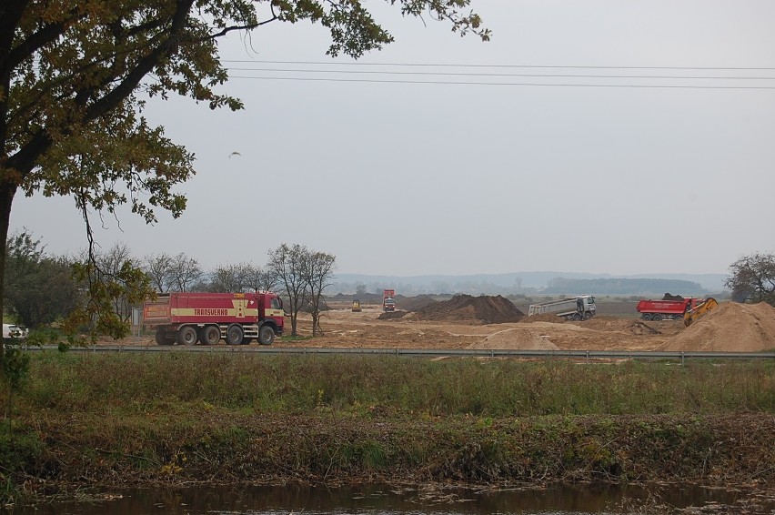 Kwidzyn. Można zauważyć ruch w budowie mostu przez Wisłę [FOTO / FILM]