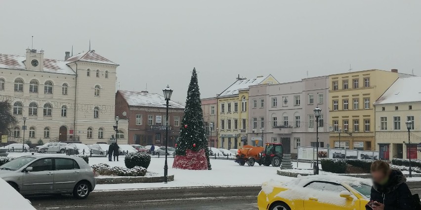Zima w Śremie: pierwszy śnieg na waszych zdjęciach. Zobaczcie jak wygląda zima w mieście!