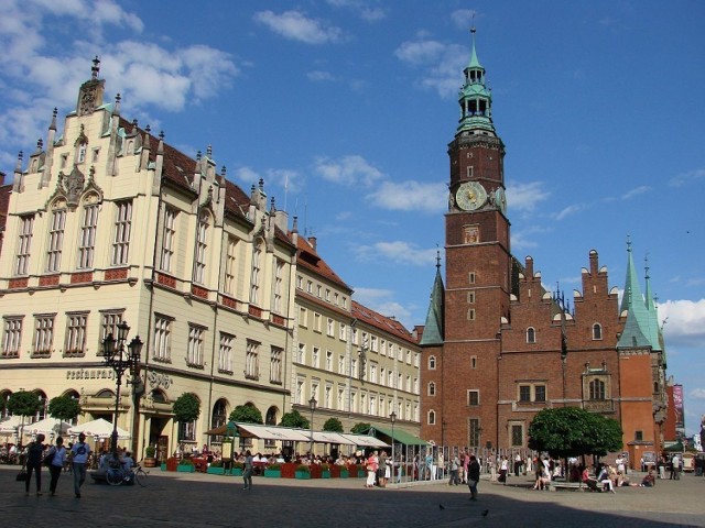 W źr&oacute;dłach historycznych nazwa Wrocław pojawia się w roku 1000, kiedy po zjeździe gnieźnieńskim powstało biskupstwo.
Na początku XI wieku gr&oacute;d był jedną ze stolic kr&oacute;la Bolesława Chrobrego, pierwszego koronowanego Piasta. Fot. J. Biel