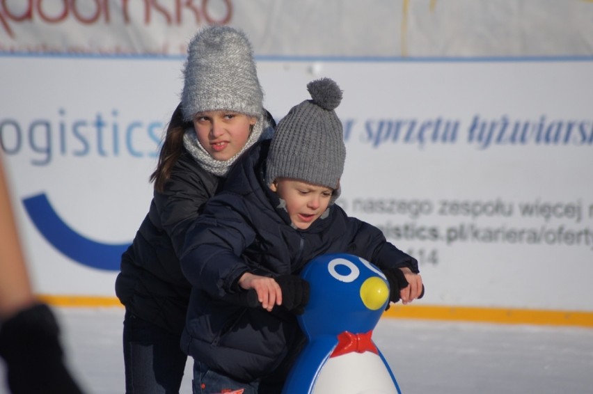 Dzień Babci i Dziadka Radomsko 2019. Zabawy na lodowisku i...