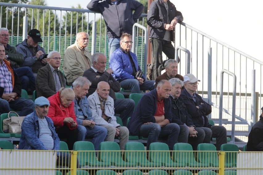 2.10.2021 r. Trzecioligowe derby Śląska: Gwarek Tarnowskie...